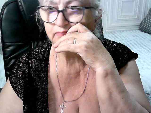 LolkaAlyss webcam