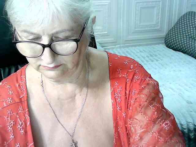 LolkaAlyss webcam
