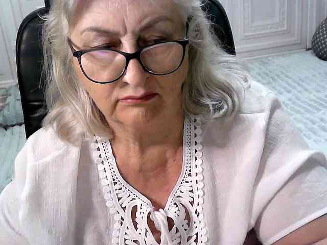 LolkaAlyss webcam