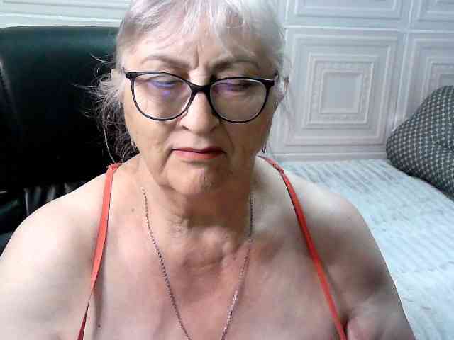 LolkaAlyss webcam