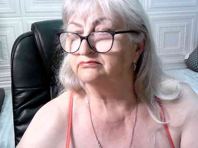 LolkaAlyss webcam
