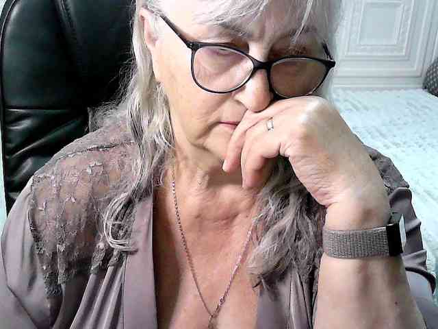 LolkaAlyss webcam