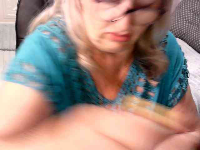 LolkaAlyss webcam
