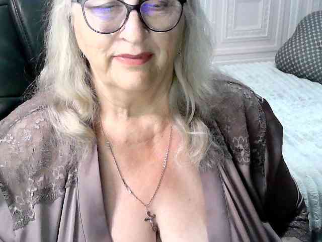 LolkaAlyss webcam