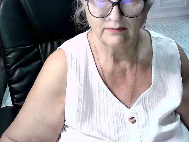 LolkaAlyss webcam