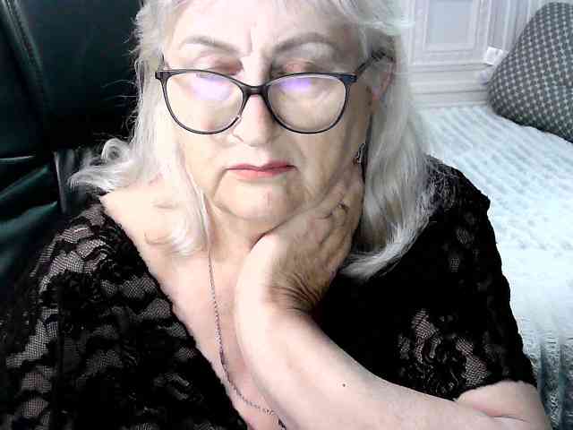 LolkaAlyss live female cam on bongacams