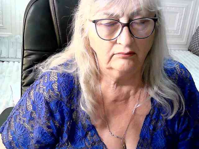 LolkaAlyss webcam