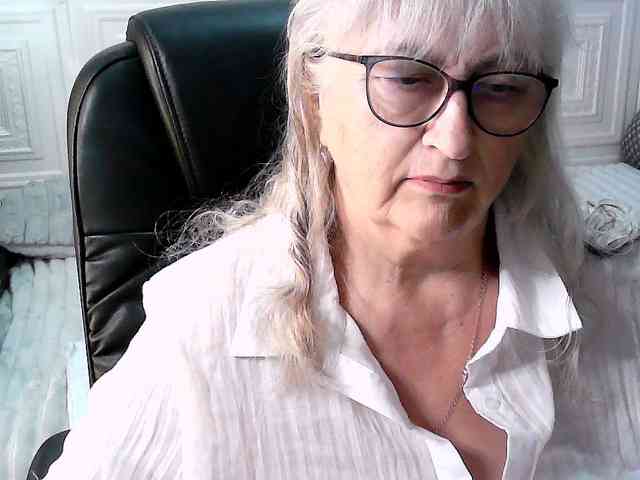 LolkaAlyss webcam