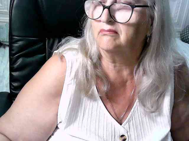 LolkaAlyss webcam