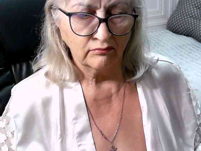 LolkaAlyss webcam