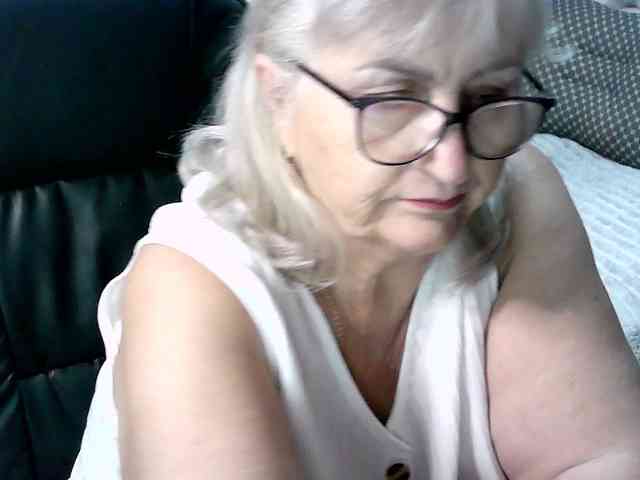LolkaAlyss webcam