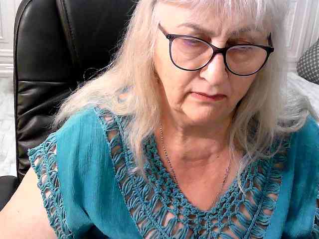 LolkaAlyss webcam