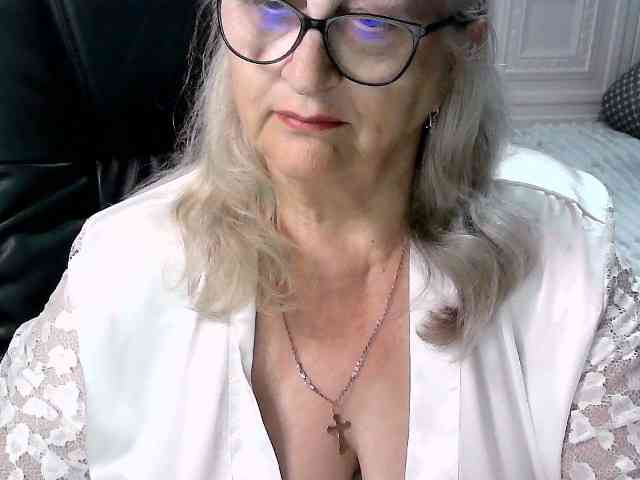 LolkaAlyss webcam