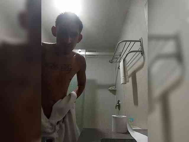 Daddydick23 Live Webcam on BongaCams