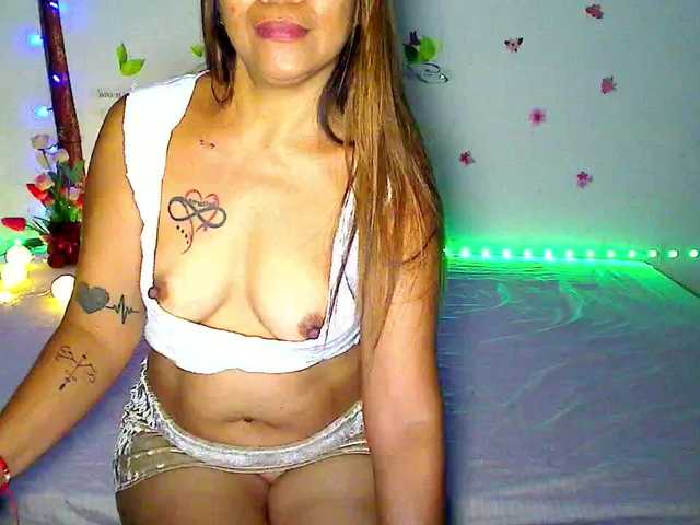 Franissa live cam on BongaCams