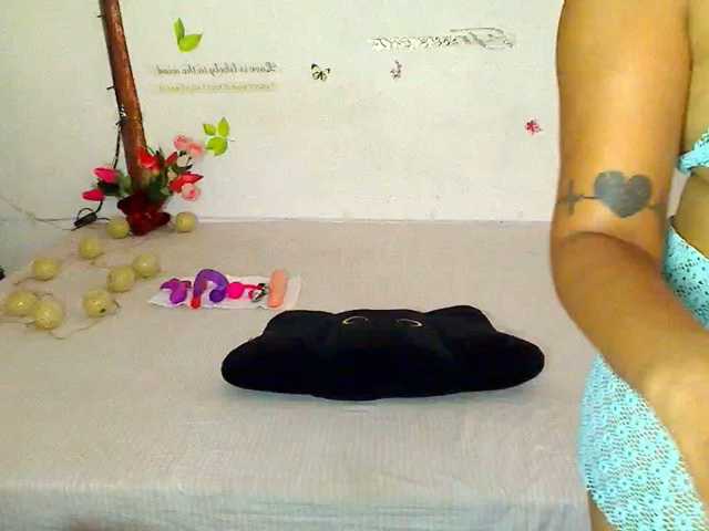 Franissa live cam on BongaCams