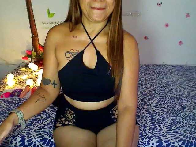 Franissa live cam preview