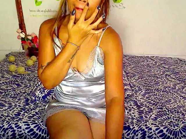 Franissa's BongaCams show and profile