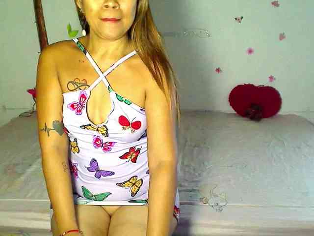 Franissa Live Webcam on BongaCams