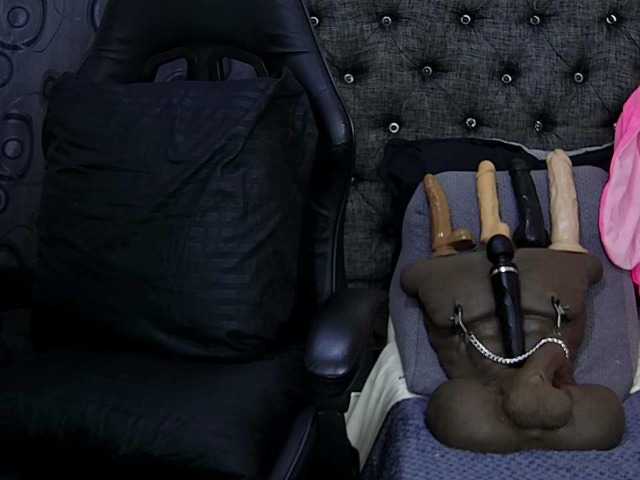 sara-greyx's BongaCams show and profile