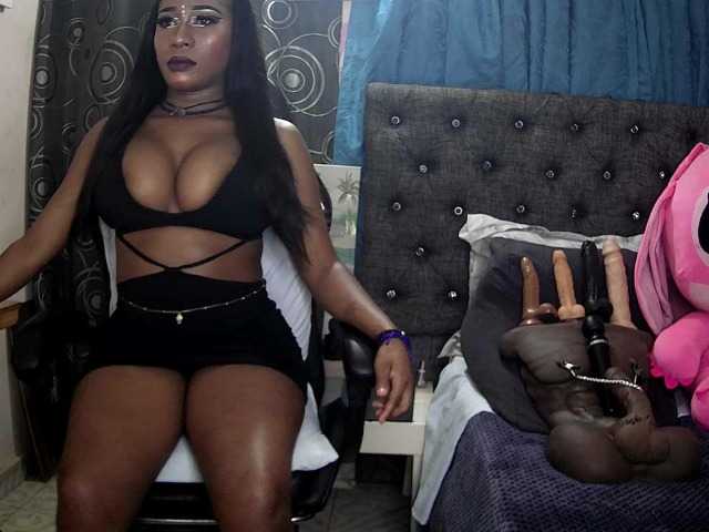 sara-greyx live cam preview