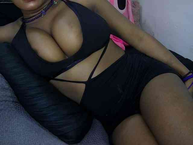 sara-greyx webcam
