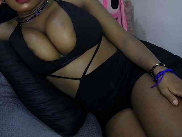 sara-greyx webcam