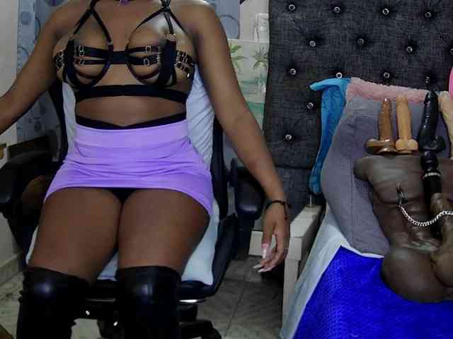 sara-greyx webcam