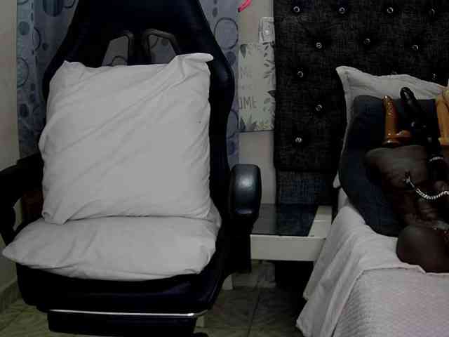 sara-greyx webcam