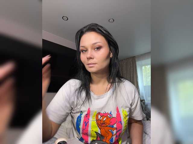 _Milashka_ — live female cam