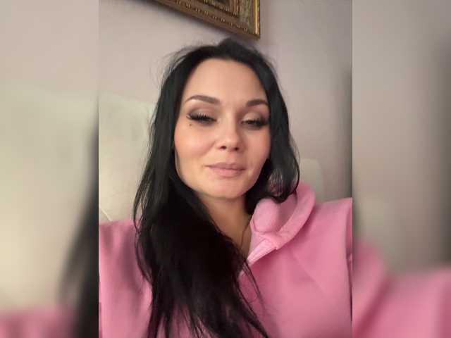 _Milashka_ live cam preview