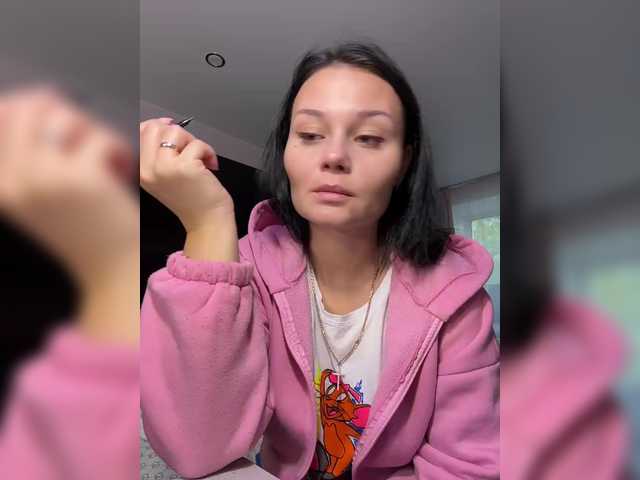 _Milashka_ — live female cam
