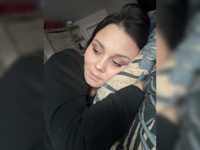 _Milashka_ live cam preview