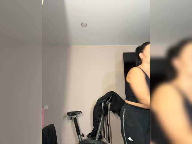 _Milashka_ live cam preview