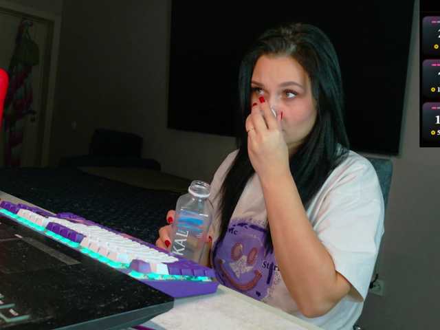 _Milashka_ live cam preview