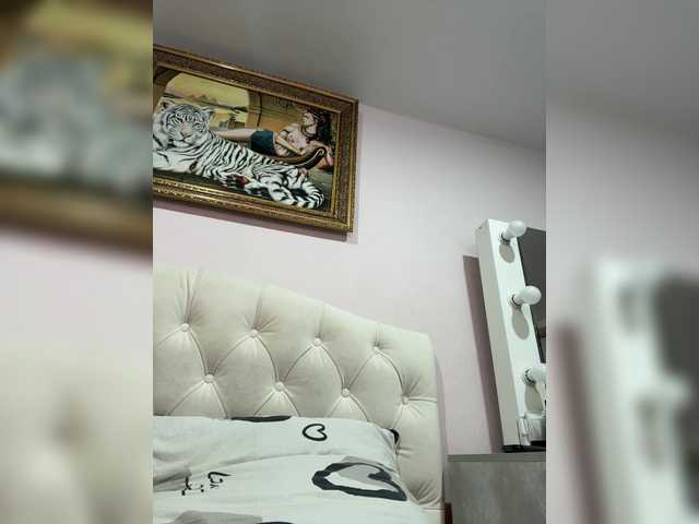 _Milashka_ live cam preview