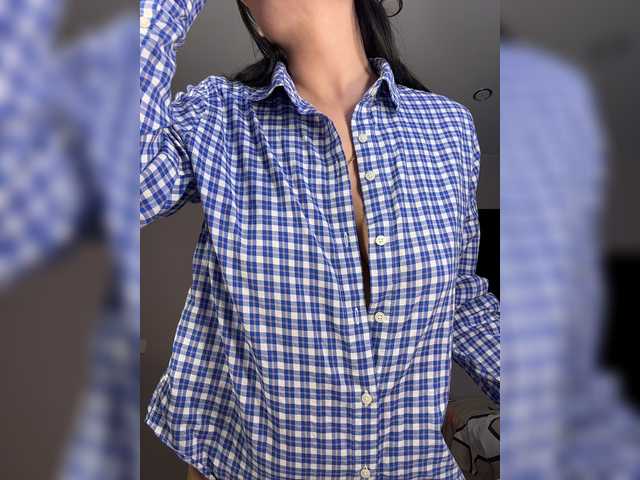 Paratrax's BongaCams show and profile