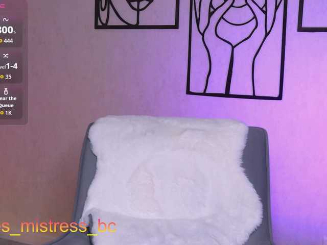 Yes_Mistress live webcam show