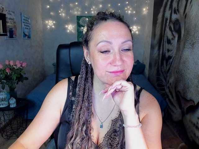AnkaBrooks live webcam show