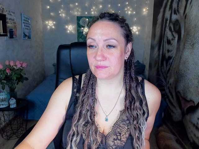 AnkaBrooks live webcam show
