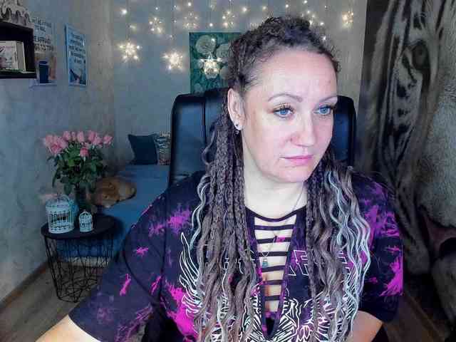 AnkaBrooks Live Webcam on BongaCams