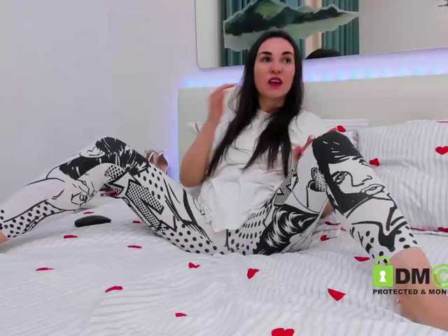 SonyaParadise, live now on BongaCams