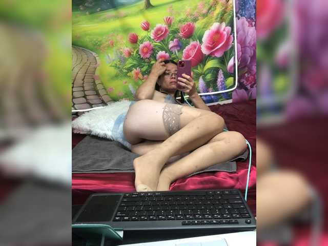 wettt12910 live cam on BongaCams
