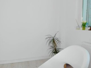 DiamondKay Porn Show