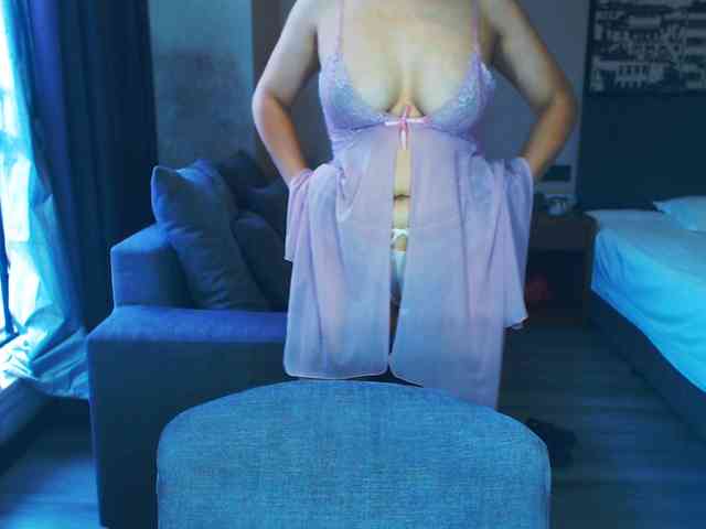 AnneJiang webcam