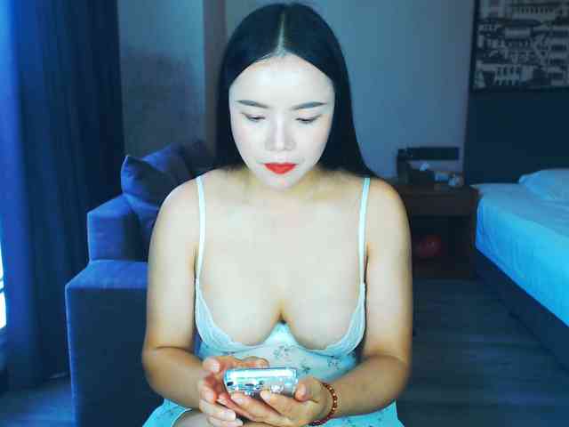Model: AnneJiang