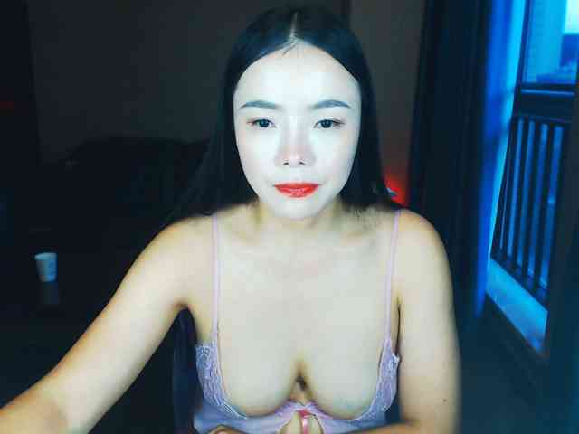 AnneJiang webcam