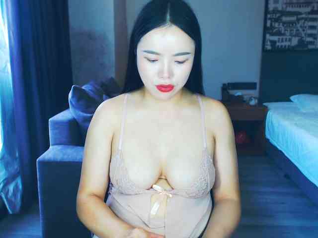 AnneJiang webcam