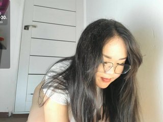 Image capture of azur-moon