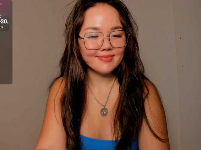 azur-moon live cam on BongaCams